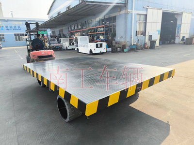 30吨重型乐动(中国) 环保实心轮胎3I.jpg