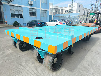 18吨重型乐动(中国) 四个转盘工具拖车2I.jpg